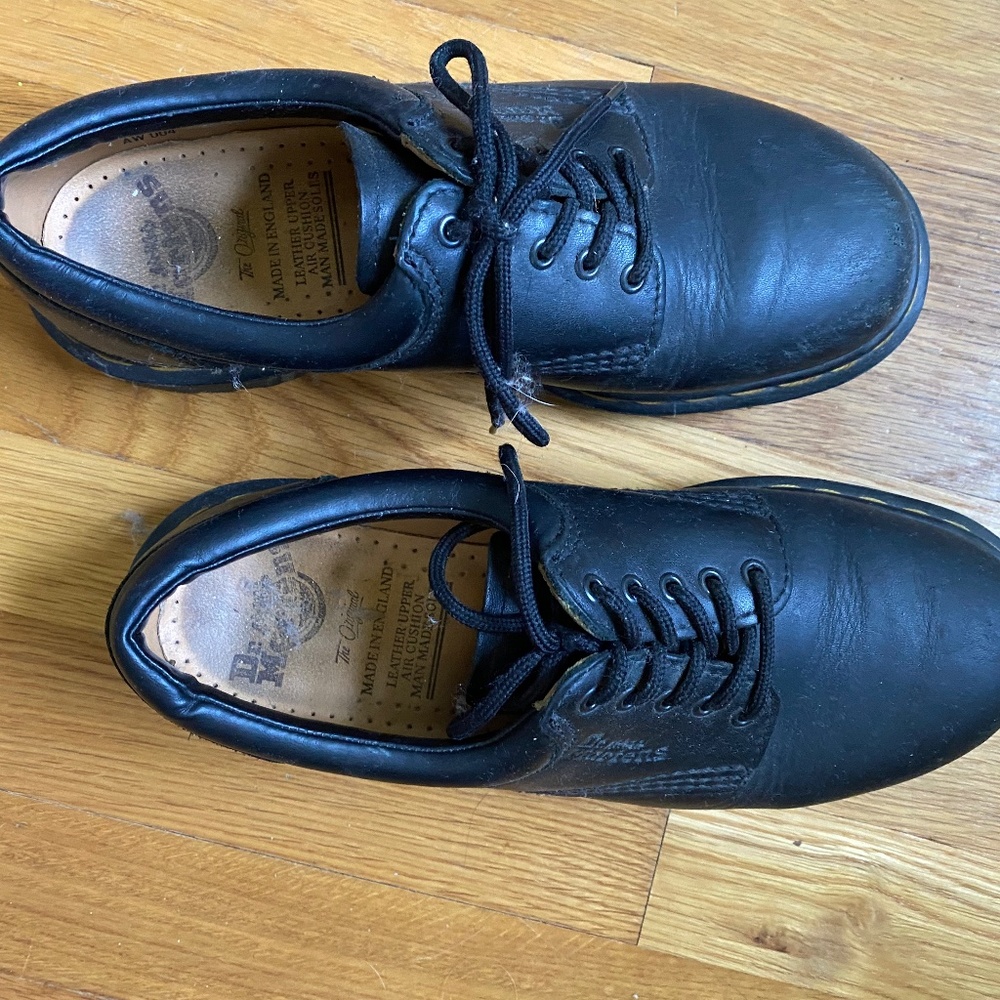 Doc Martin unisex shoes size 8